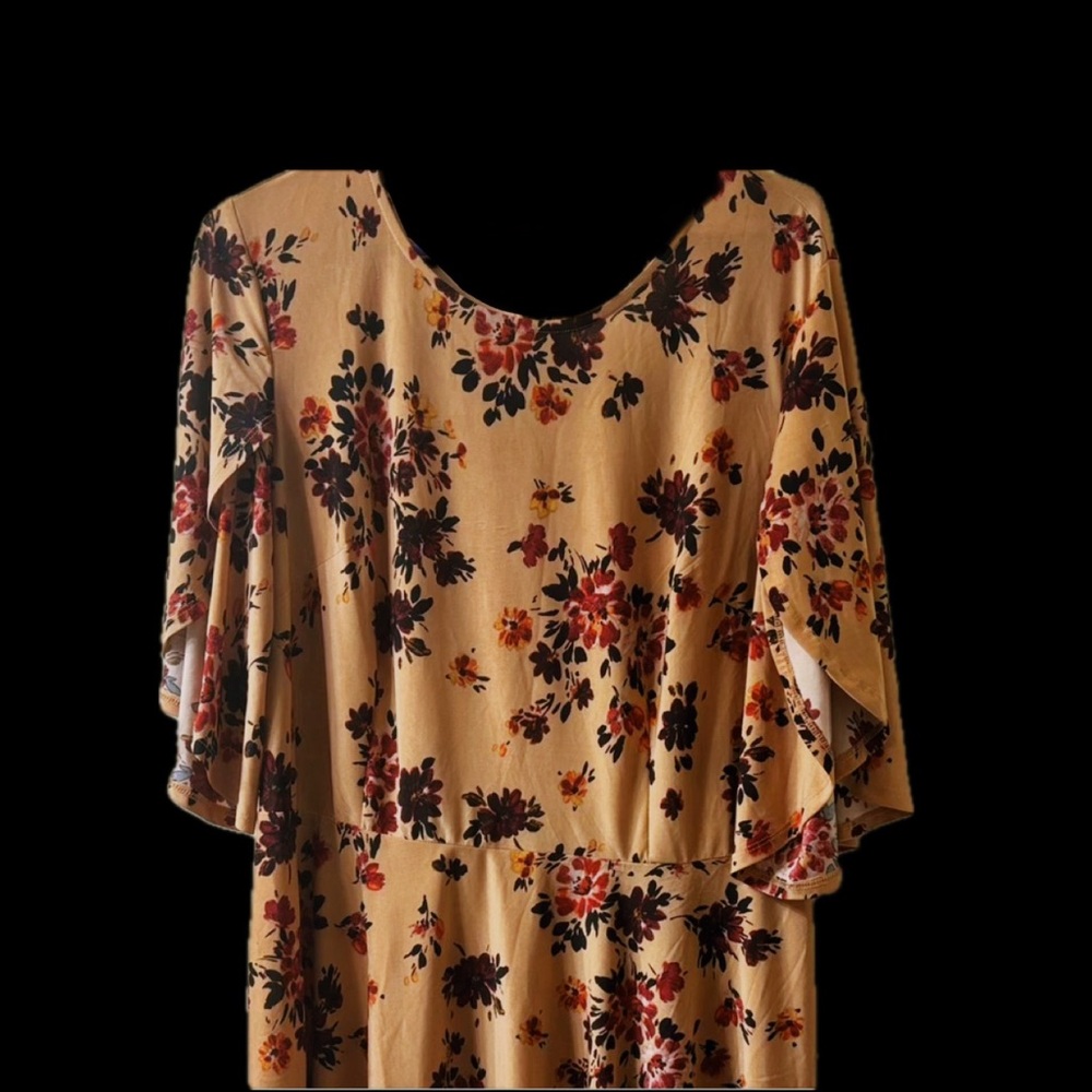 Cocomo Floral Top with Rich Hues